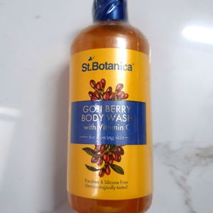 St. Botanica Goji Berry Body Wash