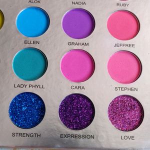 PROUD : Foo Faced eyeshadow Palette 😍✨