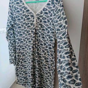 Winter Short Night Gown - Size M