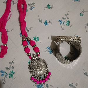Bracele and Necklace Combo.