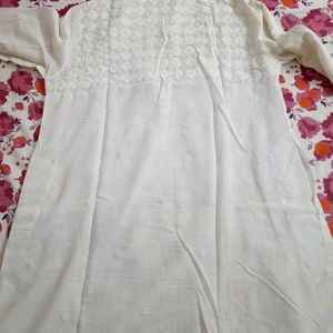 Men White Chikankari Kurta 5