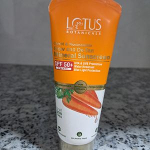 Lotus Botanicals Carrot & Niacinamide, Glow & De-T