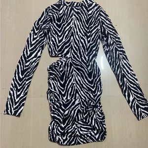 Zebra Striped Print Long Sleeve Thigh Bodycon