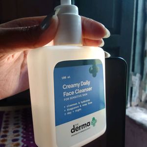 The Derma Co cleanser