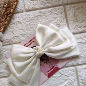 White Pearl Bow And Hair Band Combo Pack