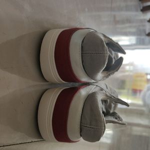 Original USPA light Grey Shoes With Colour Stain