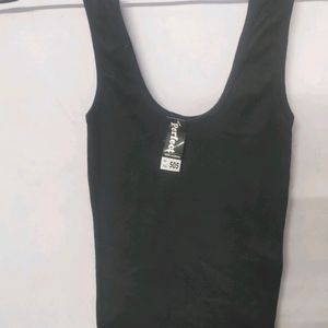 Black U Neck Camisole For Ladies 28 To 34 Size