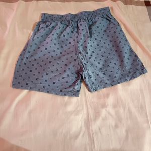 2 Shorts