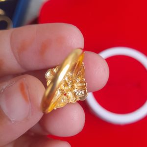 Beautiful New 22crt Gold Ladies Ring