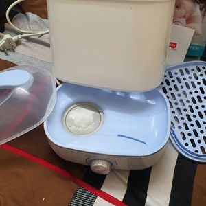 Fisher Price Drymax 6 Bottle Sterilizer & Dwyer