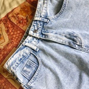 Urbanic Straight Leg Denim Faded Blue Jeans