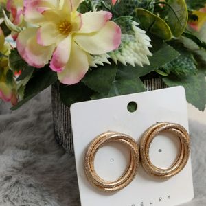 Round Earrings