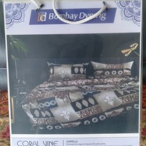 King Size Double Bed Bedsheet With Pillow Covers