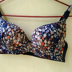 Women's Pushup Heavly Paded Bra...underwired