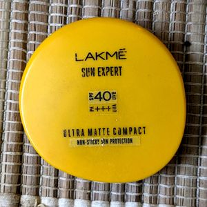 Lakme Compact Powder For Women Slightly Imperfect