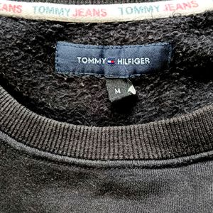 Price Drop ✨Black Tommy Hilfiger  Sweatshir