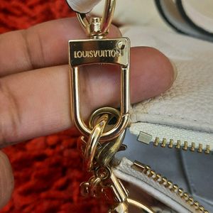 AUTHENTIC LOUIS VUITTON