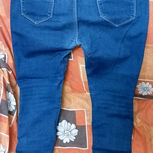 Trendy Design Jeans