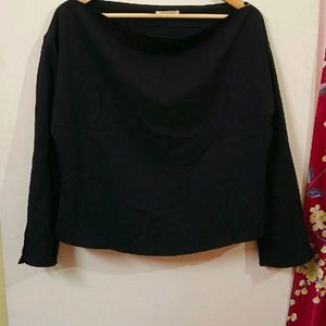 KOREAN black Boat Neck Top