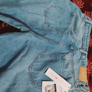 Bluer Brand New Jeans