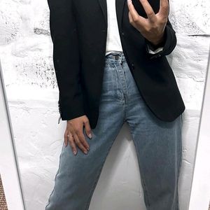 ***BLACK H&M BLAZER***