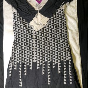 BLACK AND WHITE KURTA TOP OBLY