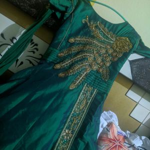 💓Green💚 Ethnic Gown 💕😍