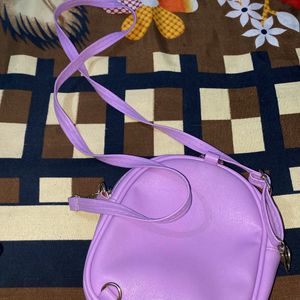 beautiful sling bag casual magenta colour