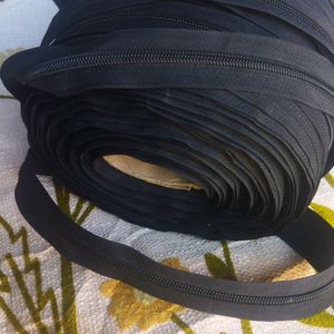 SEWING BLACK PLASTIC CHAIN ROLE