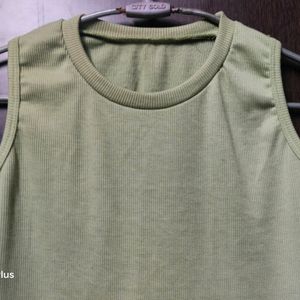 Mud Green Crop Tank Top In Ribbed Material