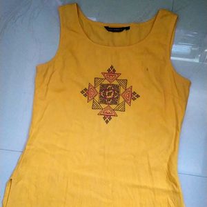 Sleeveless Kurta