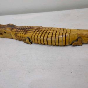 Crocodile Showpiece Wooden