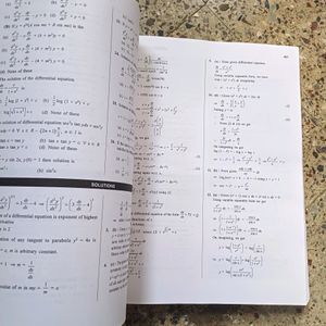 MTG AIEEE Mathematics Book