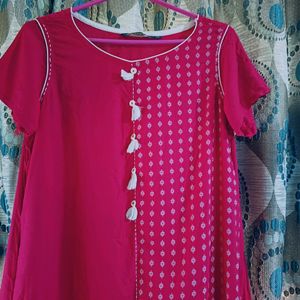 Very Pretty Gulabi Kurti