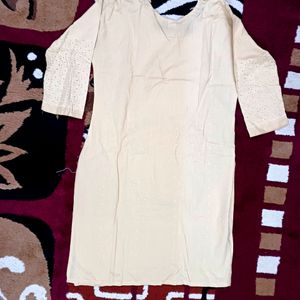 Chickenkari Pure Cotton Kurti 🟡