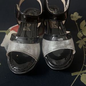 Party  wear footwear for baby