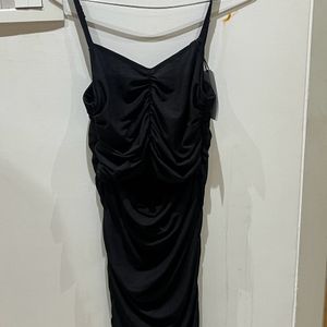 black bodycon party dress