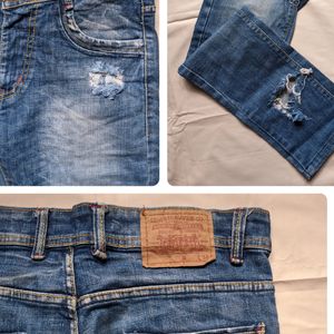 Levis Jeans 👖 Patch Skin Fit Jean