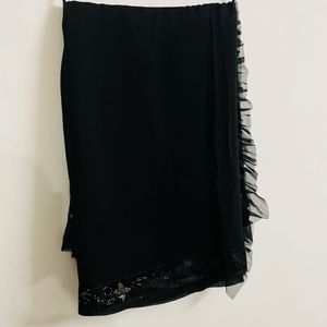 Women Black Saree With Frills And Blouse