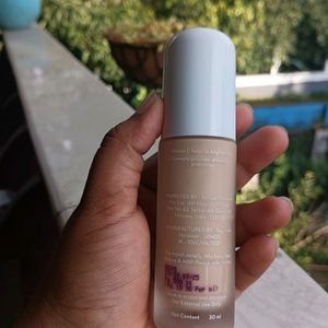 Mamaearth Glow Serum Foundation with Vitamin C