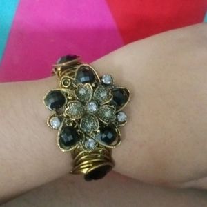 Black Beaded Bracelet