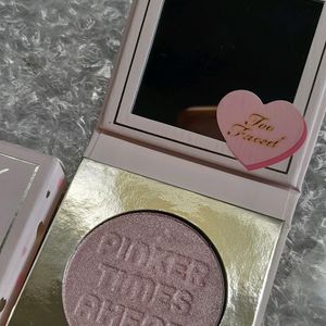 Too Faced Highliter