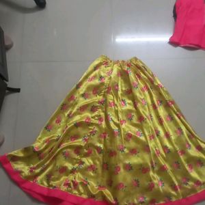 Traditional Lehenga Choli with dupatta for 8-10 yr