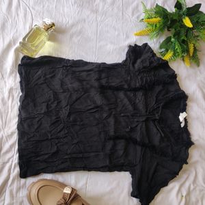 H&M black crop top