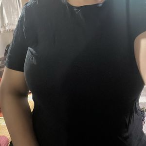 BASIC BLACK TEE - PAIR WITH ANYTHING