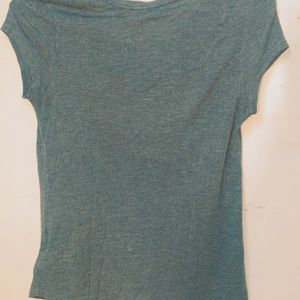 H&M Dark Grey T-shirt, Size Small