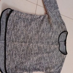 Grey Round Neck Top With Full Sleeves
