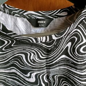 Abstract Print Max Black&White Tshirt