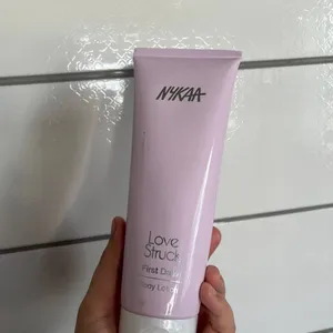 Nykaa Love Struck Body Lotion - First Date