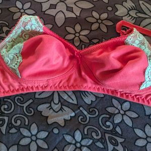 New bra of Clovia